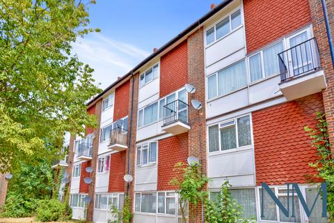 2 bedroom flat for sale, Regina Road, London SE25