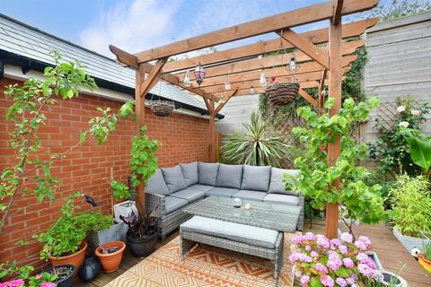 5 Abrams Way, Havant, PO9 1FJ