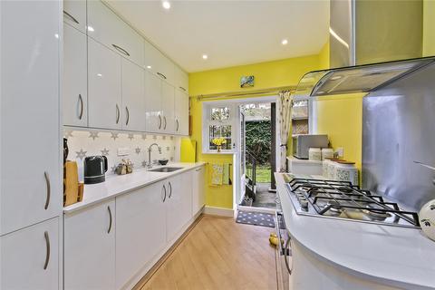2 bedroom apartment for sale, Gloucester Court, Kew Road, Kew, Surrey, TW9