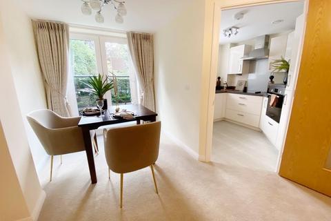 2 bedroom apartment for sale - Balshaw Court, Leyland PR25