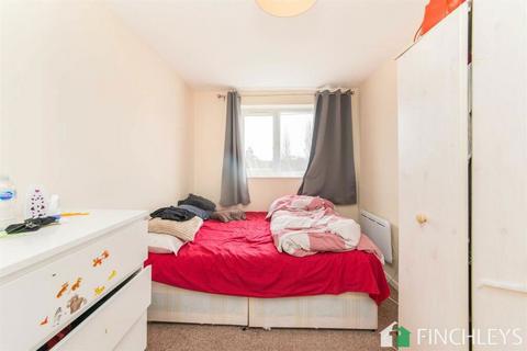 3 bedroom flat for sale, Alexandra Road, London, N10 2EP
