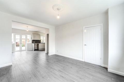 3 bedroom semi-detached house for sale - Grand Avenue, Lancing, West Sussex, BN15
