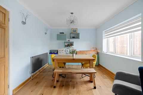 29 Vicarage Lane, Gravesend, DA12 4TF