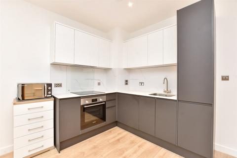 1 bedroom apartment for sale, Station Road, Redhill, Surrey