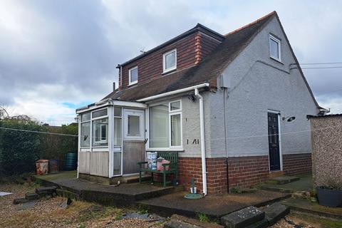 3 bedroom detached bungalow for sale - 77 St. Lawrence Road, North Wingfield, Chesterfield, Derbyshire, S42 5LJ