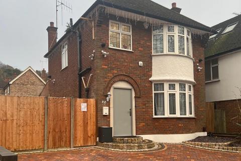 3 bedroom detached house for sale, Old Bedford Road, Luton, Bedfordshire, LU2