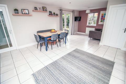4 Dunlin Drive, Portishead, Bristol, BS20 7NH