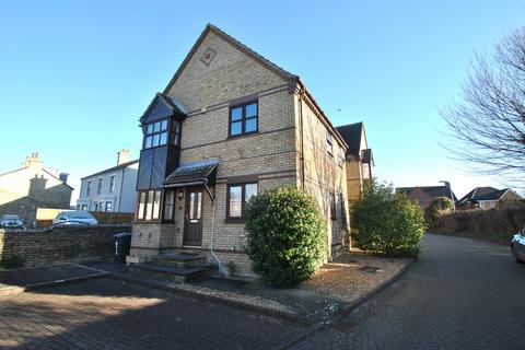 2 Wesley Close, Arlesey, SG15 6SQ