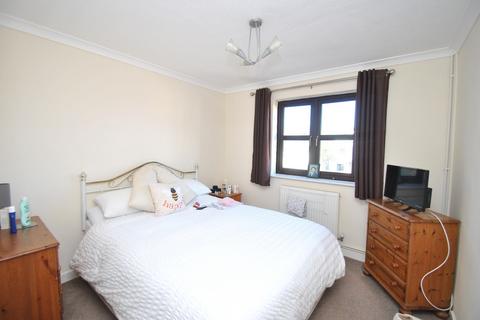 2 Wesley Close, Arlesey, SG15 6SQ