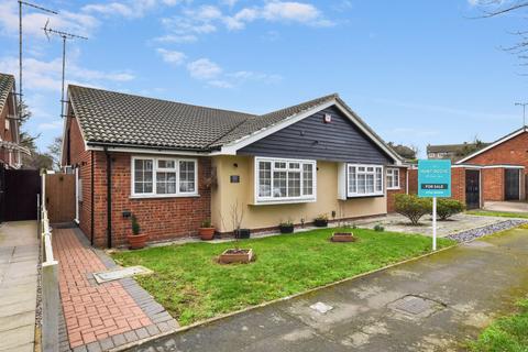 2 bedroom bungalow for sale, Yarnacott, Bishopsteignton, Shoeburyness, Essex, SS3