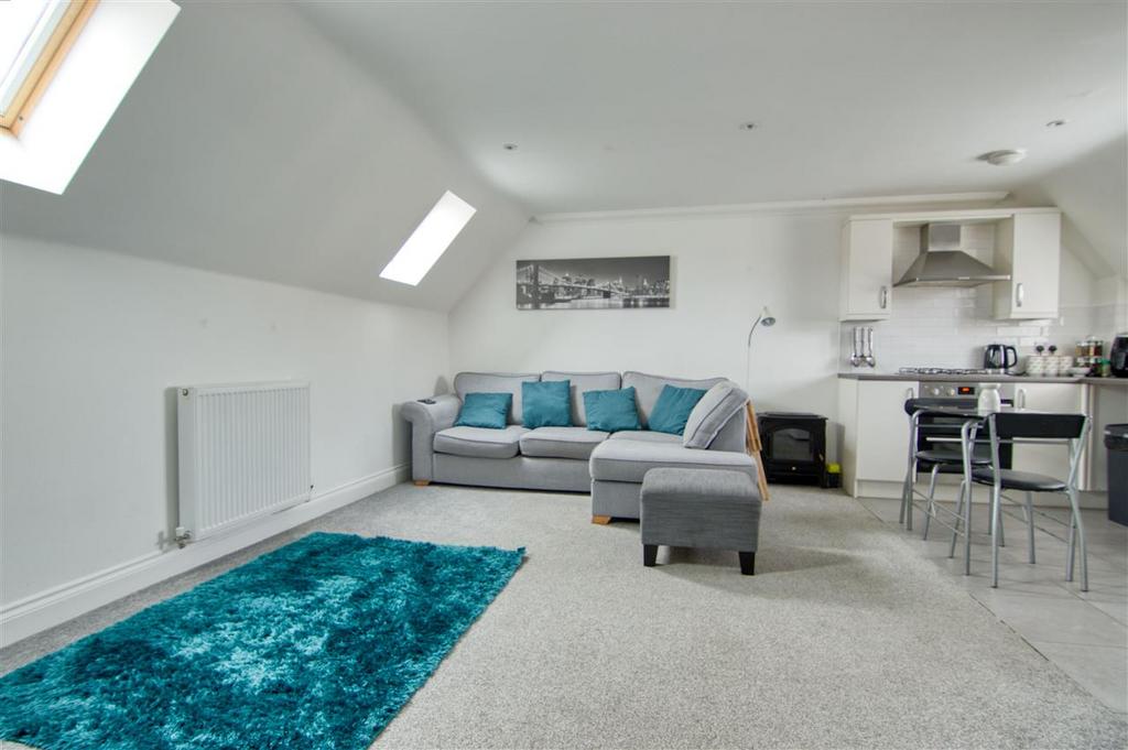 Lounge/Kitchen