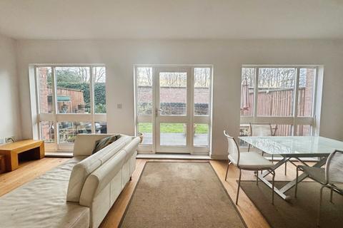 3 bedroom semi-detached house to rent, Houseman Crescent, Manchester, Greater Manchester, M20