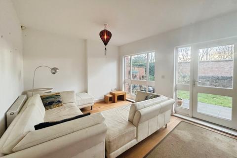 3 bedroom semi-detached house to rent, Houseman Crescent, Manchester, Greater Manchester, M20