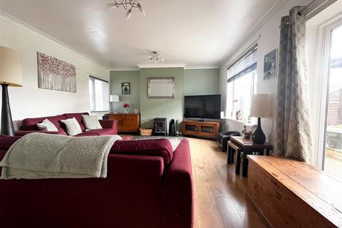 4 bedroom detached bungalow for sale, Kingsway Avenue, Paignton TQ4