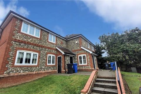 2 bedroom maisonette to rent - Bagshot Road, Ascot, Berkshire, SL5