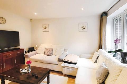 2 bedroom maisonette to rent, Bagshot Road, Ascot, Berkshire, SL5