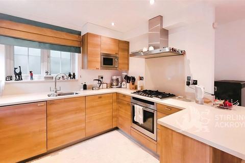 2 bedroom maisonette to rent, Bagshot Road, Ascot, Berkshire, SL5