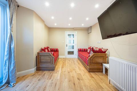 2 bedroom flat for sale, Dyne Road, Brondesbury, London, NW6