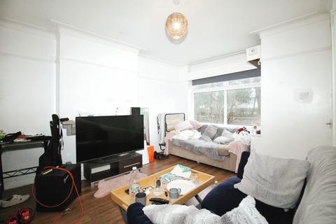 4 bedroom terraced house to rent - Park View Road, Burley, Leeds, LS4