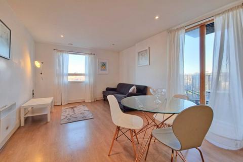 2 bedroom apartment to rent, College Street, Ipswich