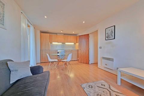 2 bedroom apartment to rent, College Street, Ipswich
