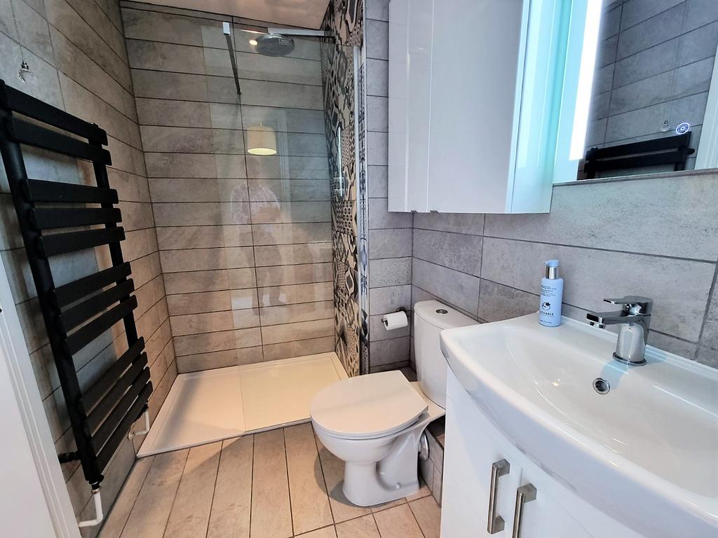 En-Suite Shower Room