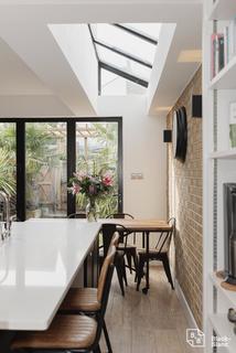 45 Addiscombe Court Road, Croydon, CR0 6TT