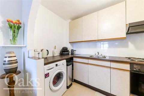 1 bedroom terraced house for sale, Birchanger Road, South Norwood