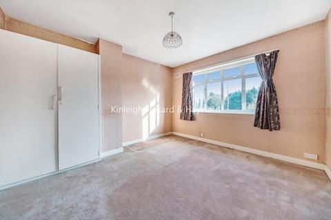 53 Pickhurst Park, Bromley, BR2 0TN