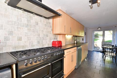 20 Merryfields, Strood, Rochester, ME2 3ND