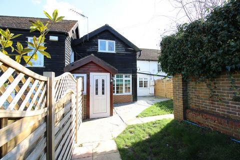 3 bedroom cottage to rent, Clayhill Road, Leigh RH2