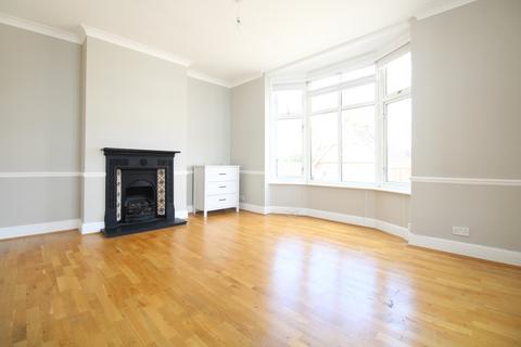 2 bedroom maisonette to rent, Effingham Road, Reigate RH2