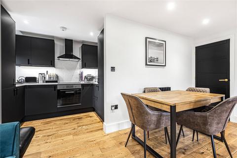 2 bedroom apartment for sale - Everett Court, Watling Street, Radlett, Hertfordshire, WD7
