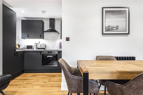 2 bedroom apartment for sale, Everett Court, Watling Street, Radlett, Hertfordshire, WD7