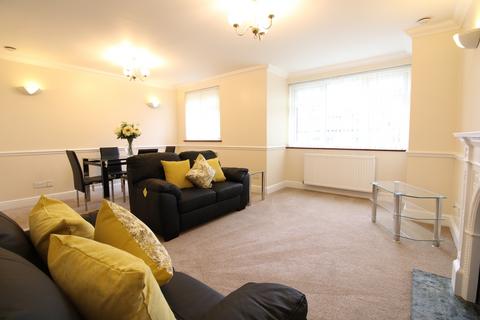 2 bedroom flat to rent, Liane Court, 230 Pampisford Road, South Croydon CR2