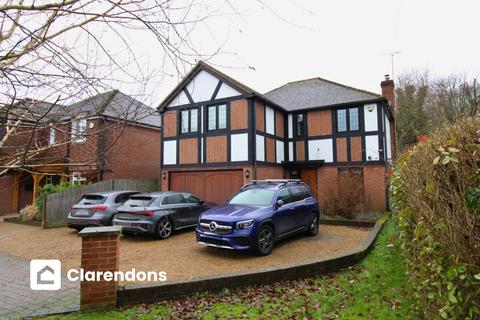 4 bedroom detached house to rent, Chalkpit Lane, Oxted RH8