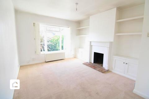 2 bedroom terraced house to rent, Juniper Road, Reigate RH2