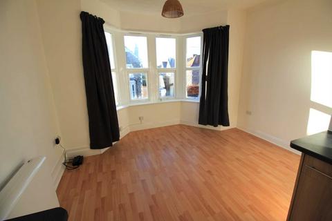 1 bedroom flat to rent, Beaufort Road, Weston-super-Mare