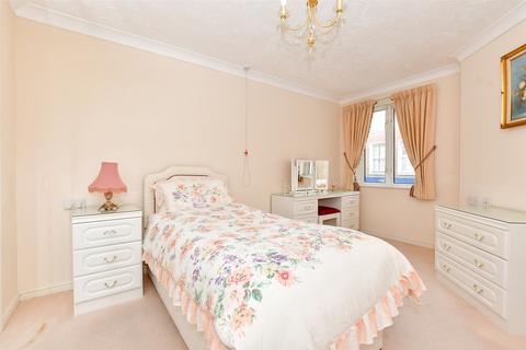 1 bedroom flat for sale, Queen Street, Ramsgate, Kent