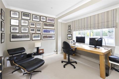 4 Goldrings Road, Oxshott, Leatherhead, KT22 0QR