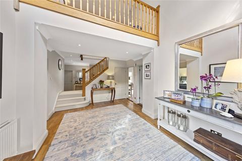 4 Goldrings Road, Oxshott, Leatherhead, KT22 0QR