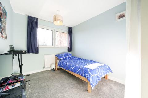 41 Shefford Crescent, Wokingham, RG40 1YP
