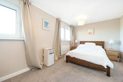 41 Shefford Crescent, Wokingham, RG40 1YP