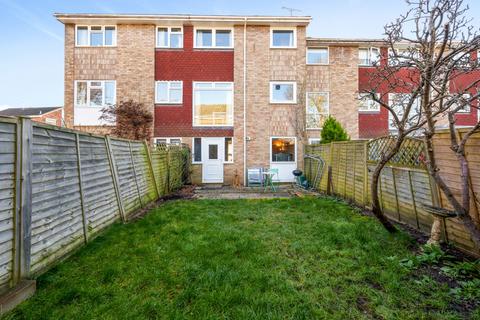 41 Shefford Crescent, Wokingham, RG40 1YP