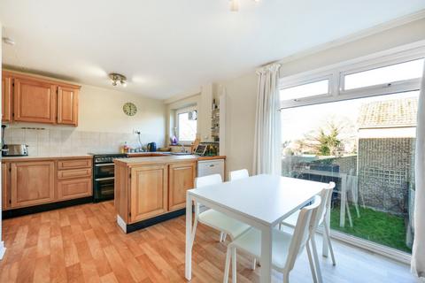 41 Shefford Crescent, Wokingham, RG40 1YP