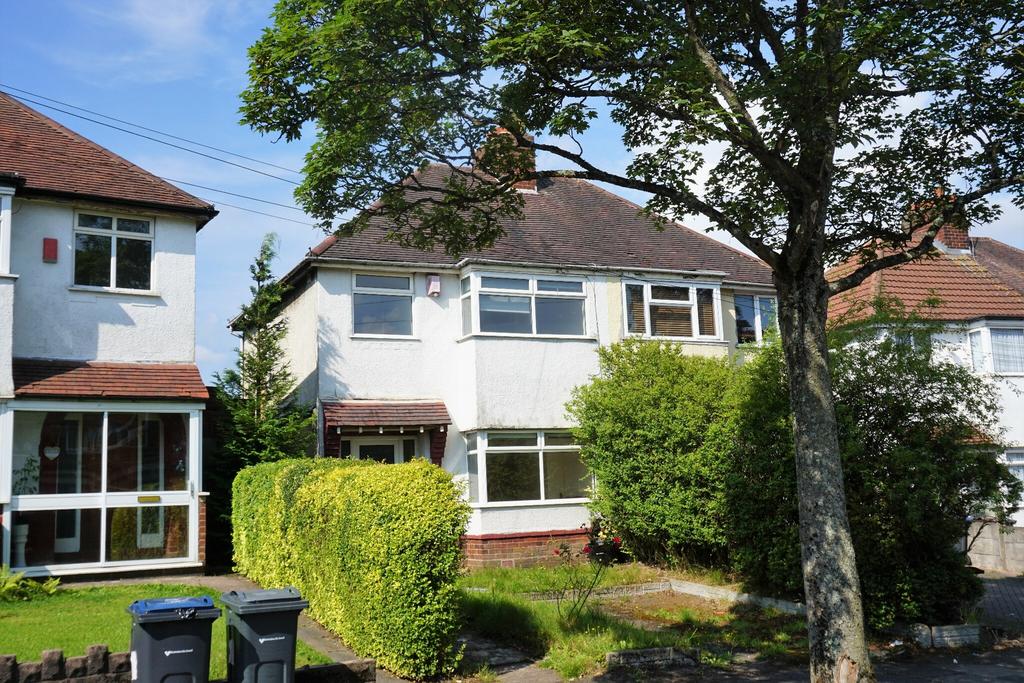 Selly Oak, Birmingham B29 3 bed semidetached house for sale £230,000