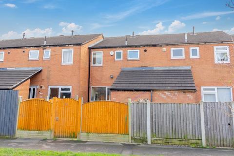 3 bedroom terraced house for sale, Cottingley Approach, Leeds