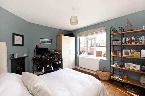 2 bedroom flat for sale, Little Ealing Lane, Ealing, W5