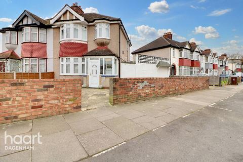 3 bedroom semi-detached house for sale, Mayfield Road, DAGENHAM