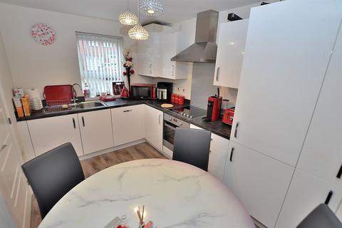 42 Goodwood Drive, Wolverhampton, WV10 6GH